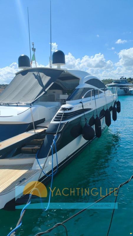 Pershing 56'