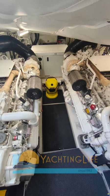 Pershing 56'