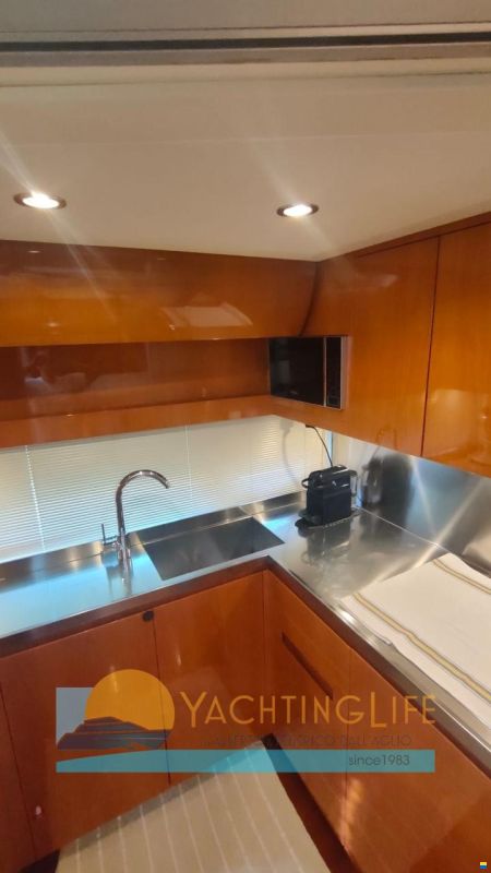 Pershing 56'