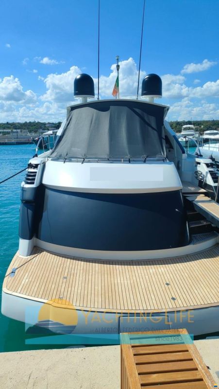 Pershing 56'