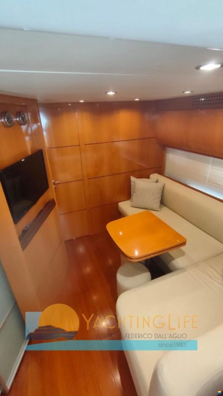 Pershing 56'