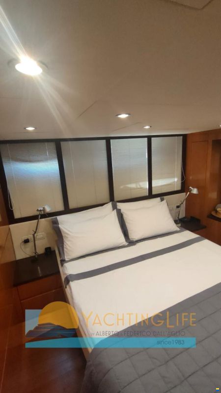 Pershing 56'
