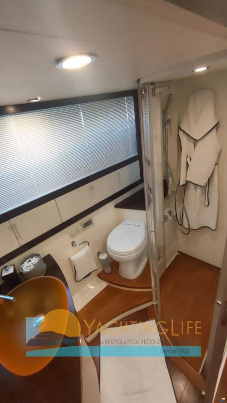 Pershing 56'