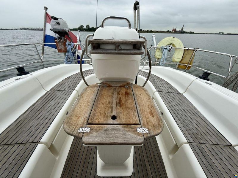 Bavaria 39