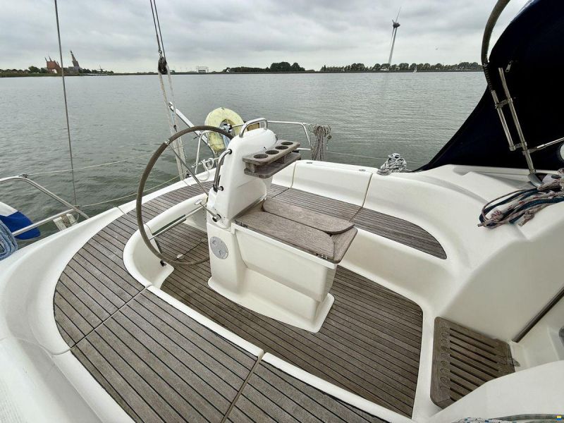 Bavaria 39