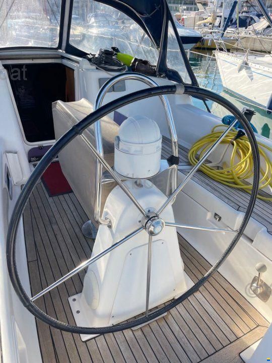 Dufour 325