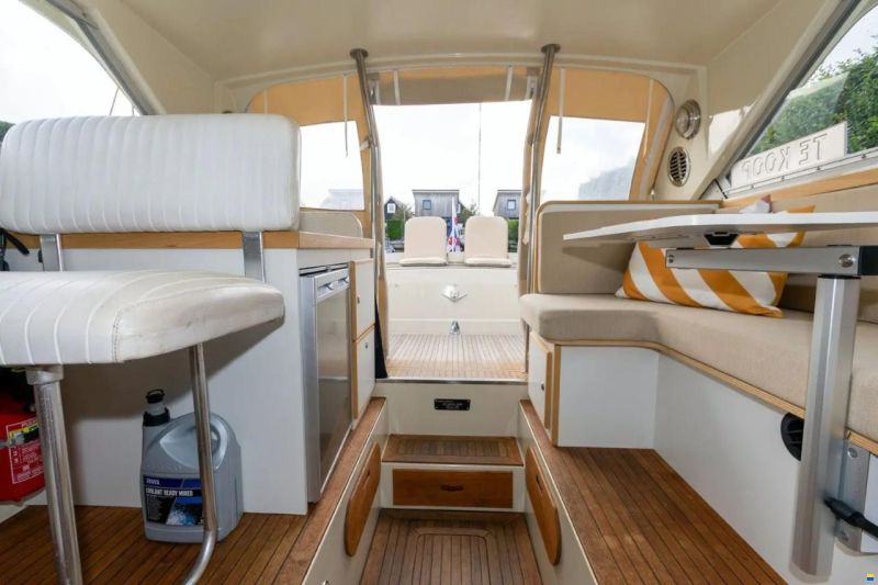 Bertram 26 HT