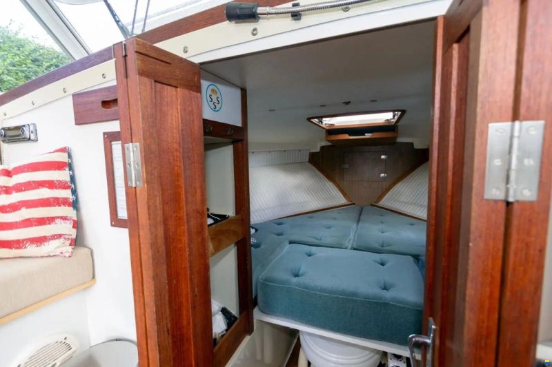 Bertram 26 HT