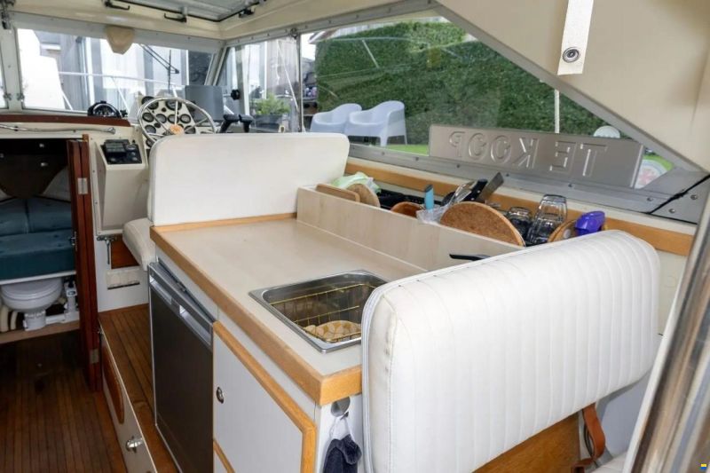 Bertram 26 HT