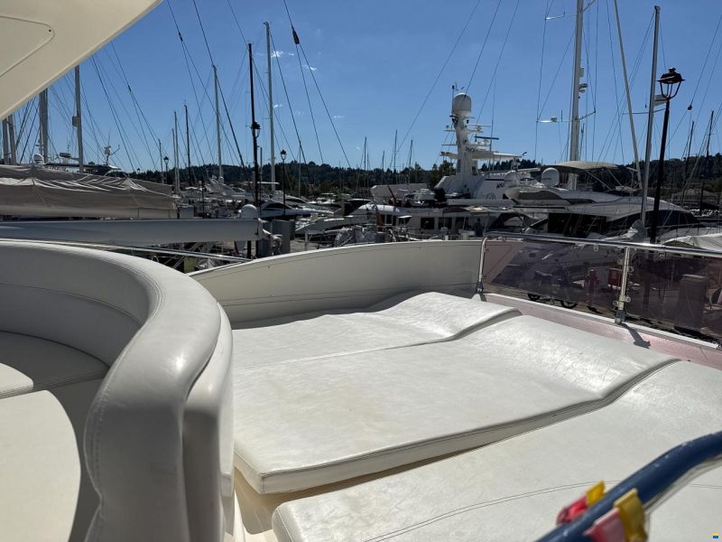 Azimut 55E