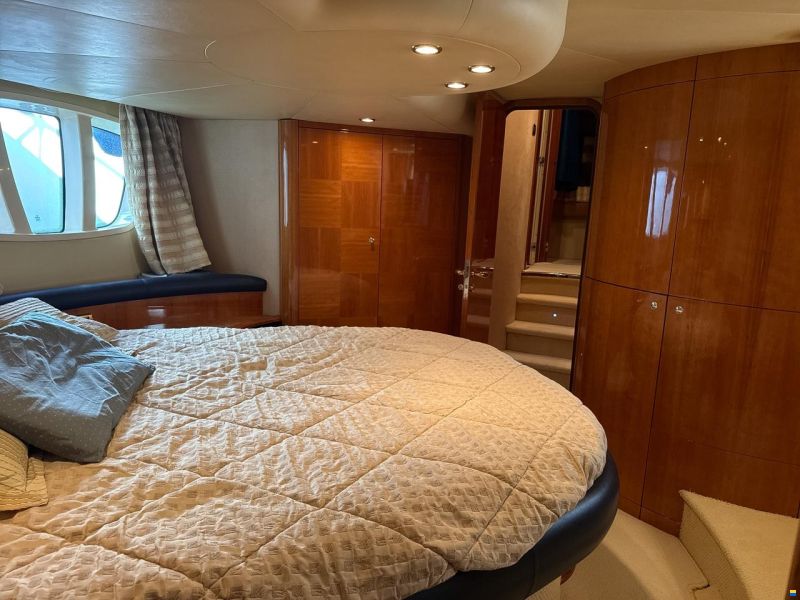 Azimut 55E
