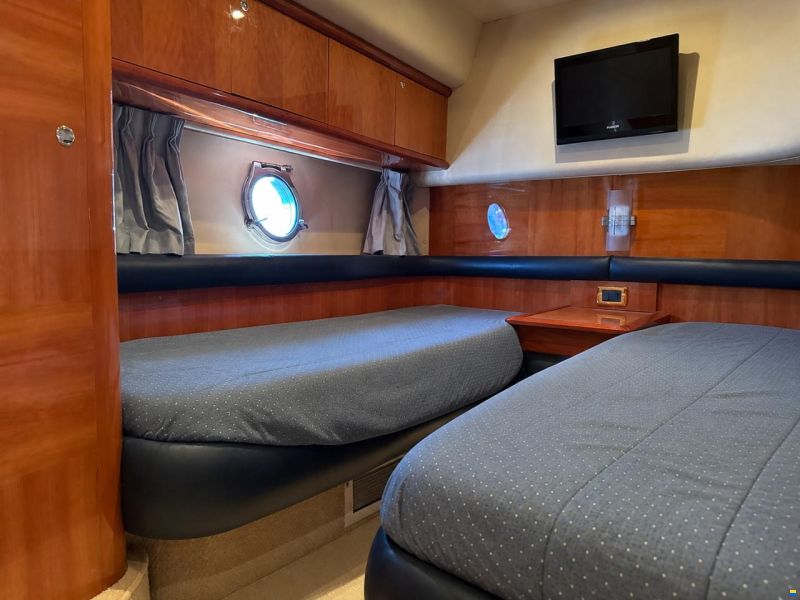 Azimut 55E