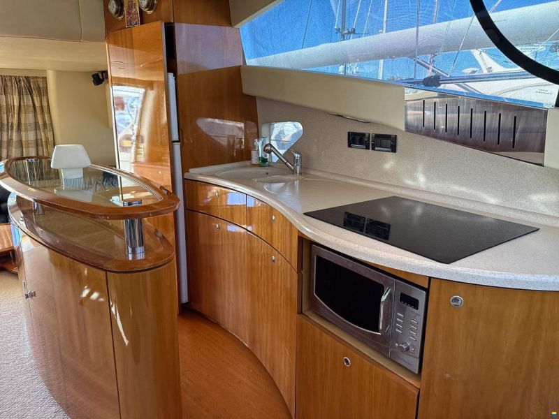 Azimut 55E