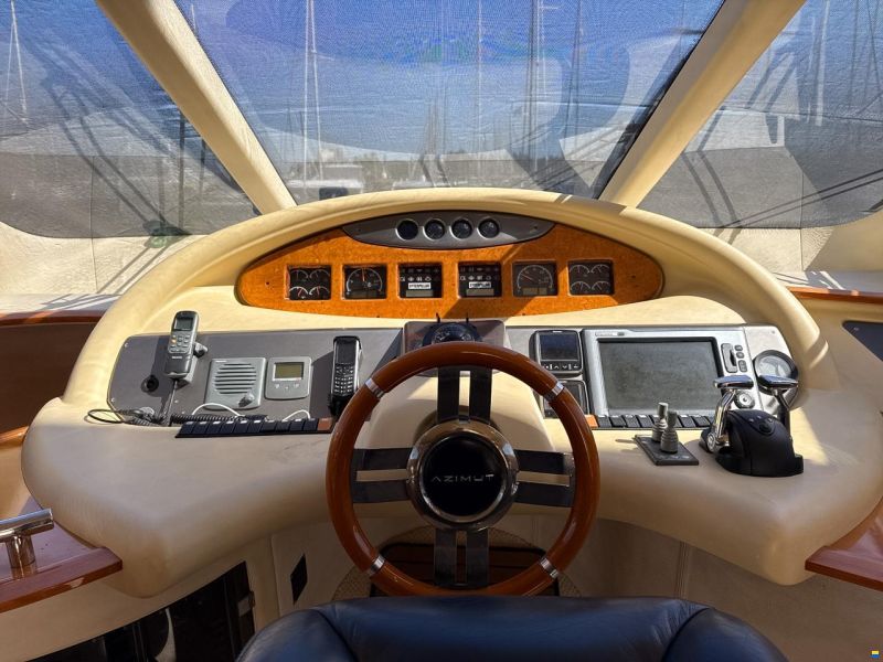 Azimut 55E
