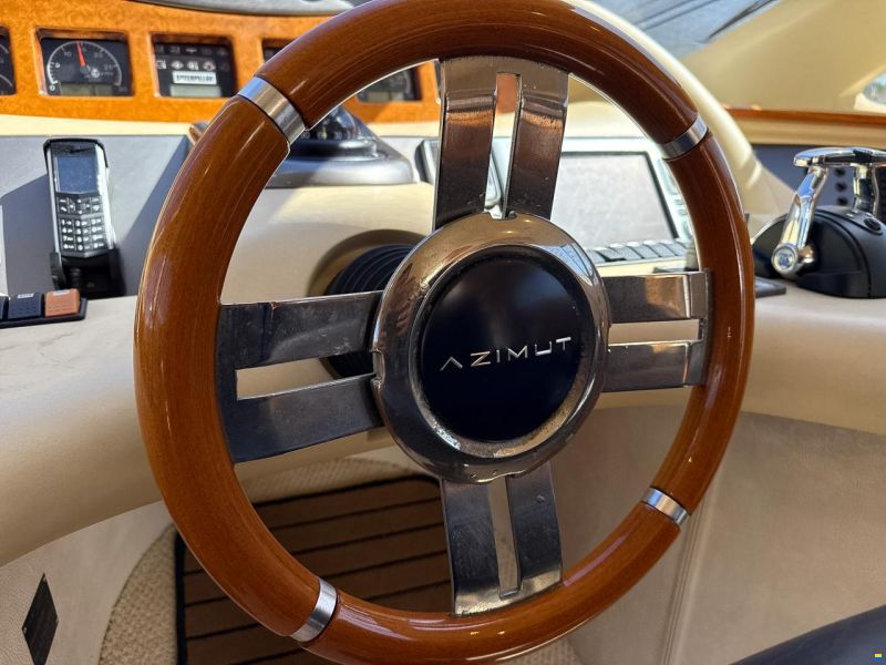 Azimut 55E