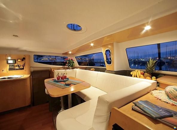 Fountaine Pajot Mahe 36