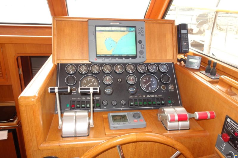 AMS Marine Trawler 420
