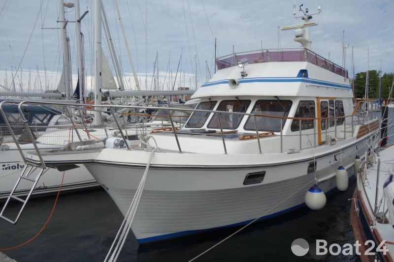 AMS Marine Trawler 420