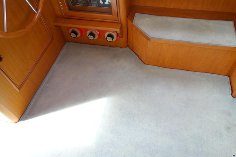 AMS Marine Trawler 420