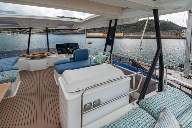 Fountaine-Pajot Power 67