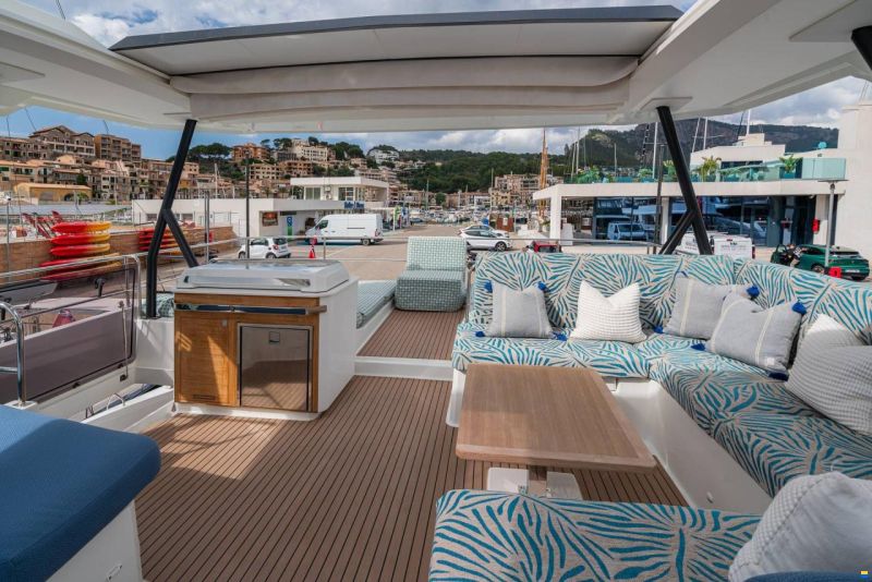 Fountaine-Pajot Power 67