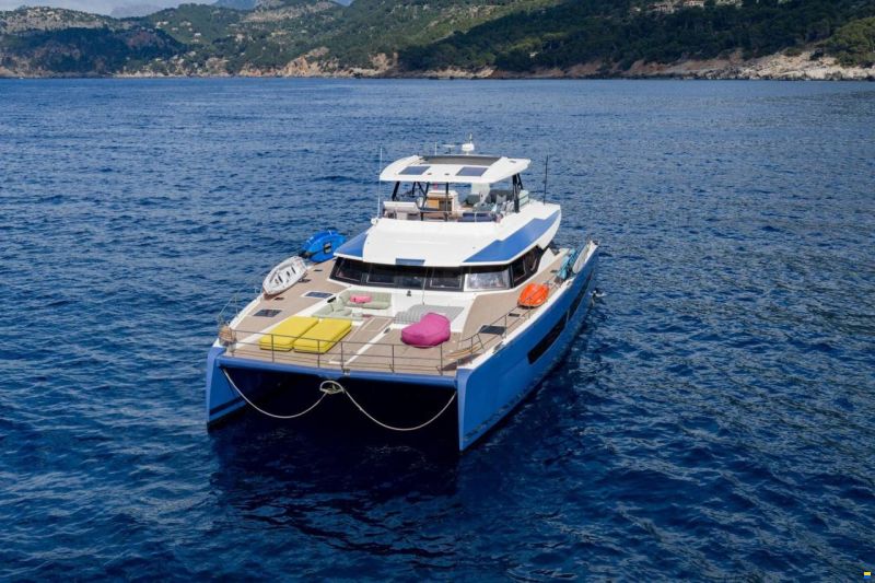 Fountaine-Pajot Power 67
