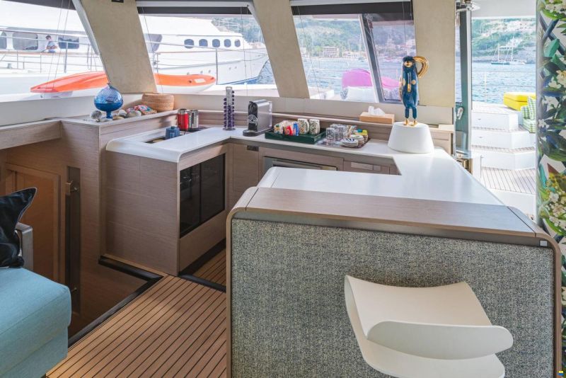 Fountaine-Pajot Power 67