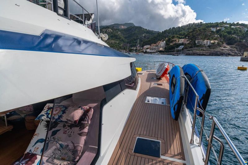 Fountaine-Pajot Power 67