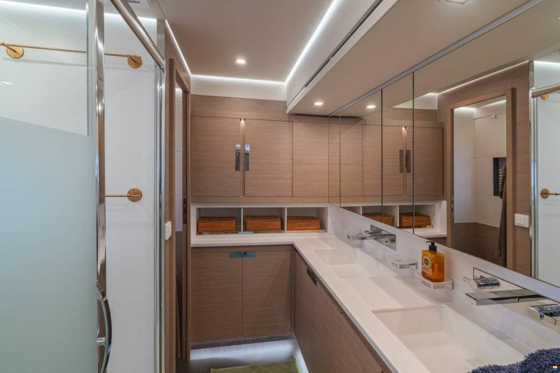 Fountaine-Pajot Power 67