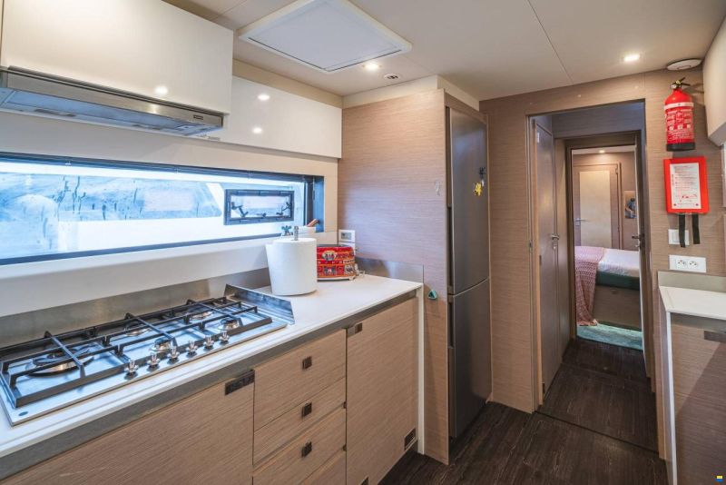 Fountaine-Pajot Power 67