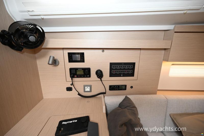 Beneteau Oceanis 40.1 Owner's Version