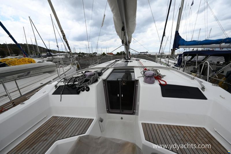 Beneteau Oceanis 40.1 Owner's Version