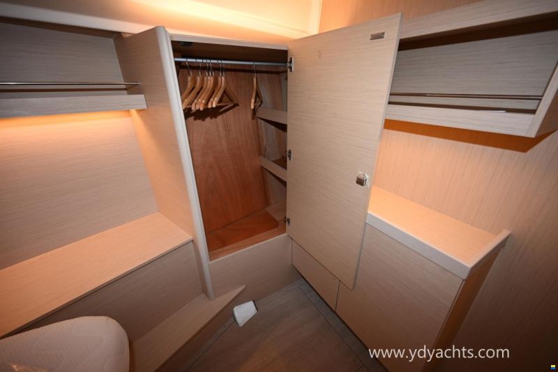 Beneteau Oceanis 40.1 Owner's Version