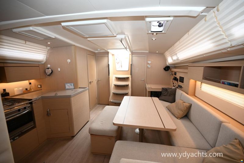 Beneteau Oceanis 40.1 Owner's Version