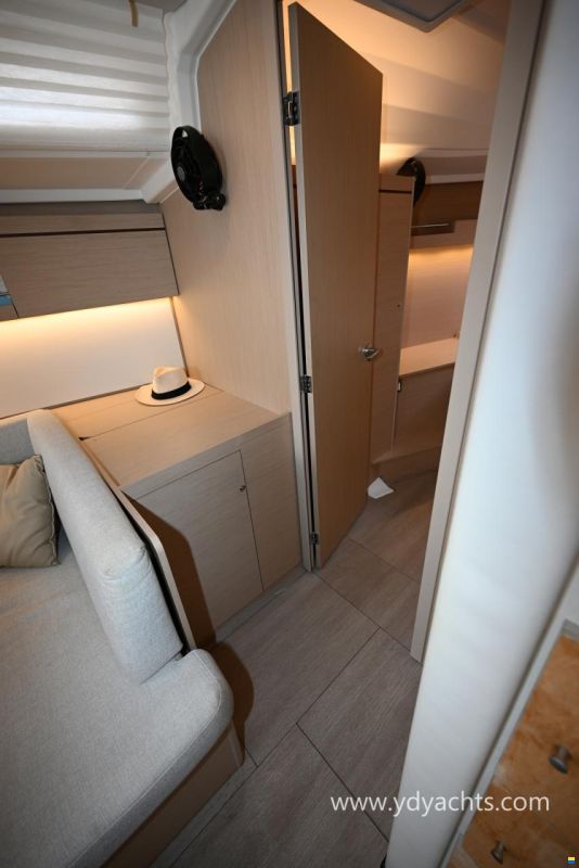 Beneteau Oceanis 40.1 Owner's Version