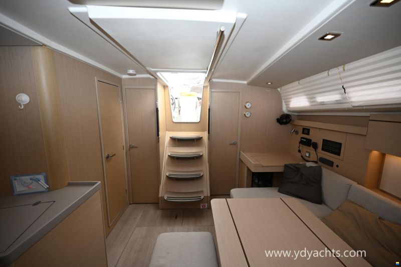 Beneteau Oceanis 40.1 Owner's Version