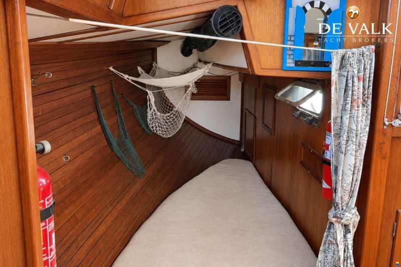 Brown Bluewater 49