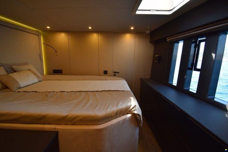 SunReef 50A Galley up Owner version
