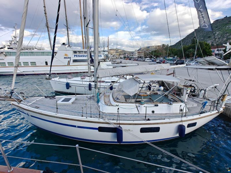 Coronado 35