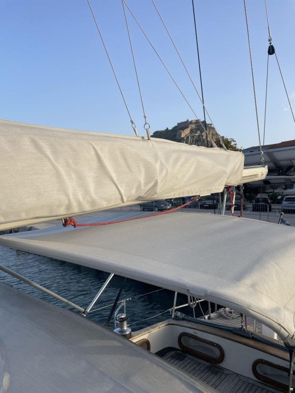 Coronado 35