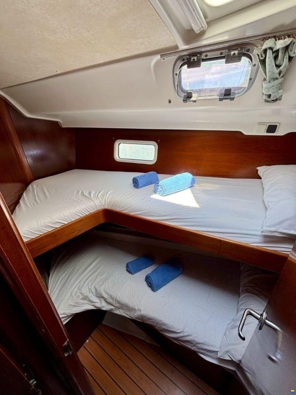 Beneteau Oceanis Clipper 411
