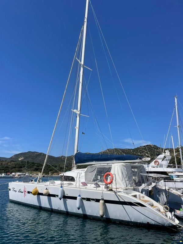 Lagoon 570