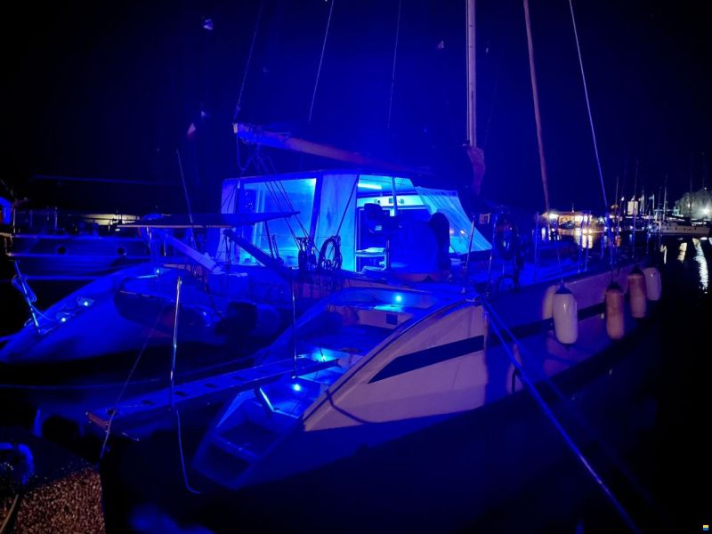 Lagoon 570
