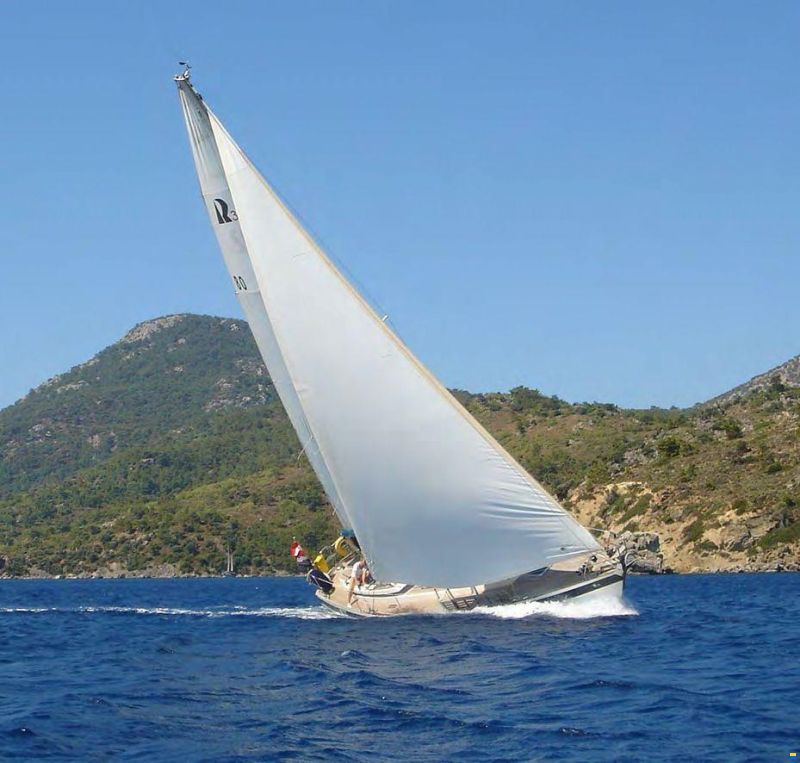 Hallberg Rassy 38