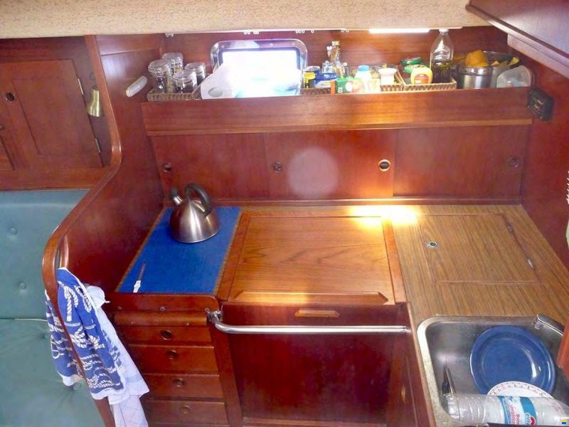 Hallberg Rassy 38