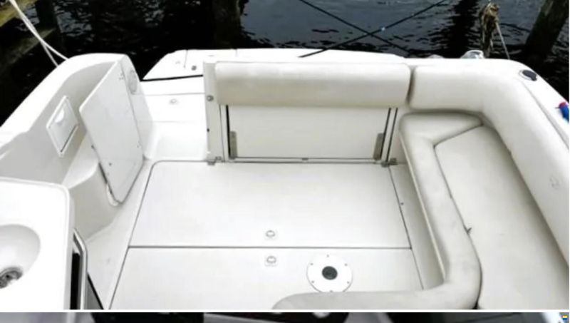 Regal 292 Commodore