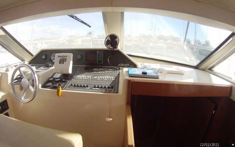 Azimut 37