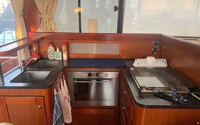 Beneteau Swift Trawler 44