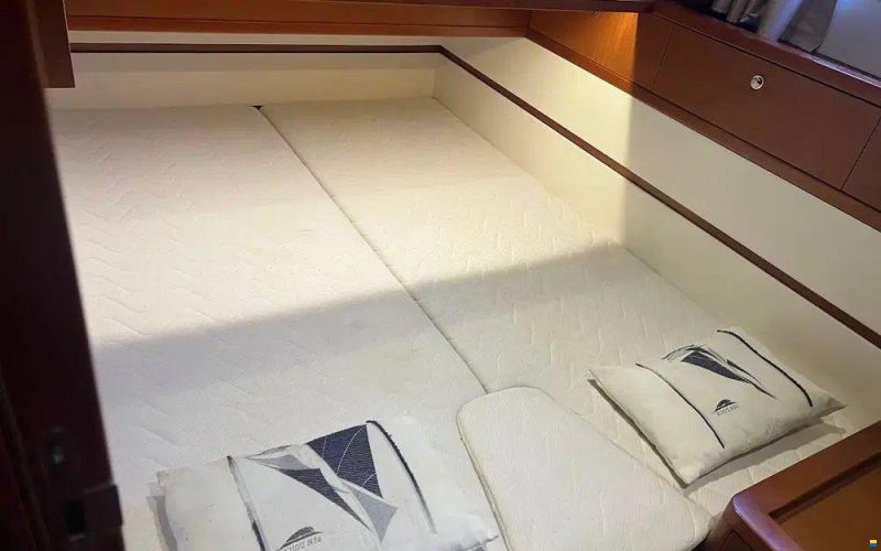 Beneteau Swift Trawler 44