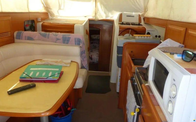 Beneteau Antares 10.80